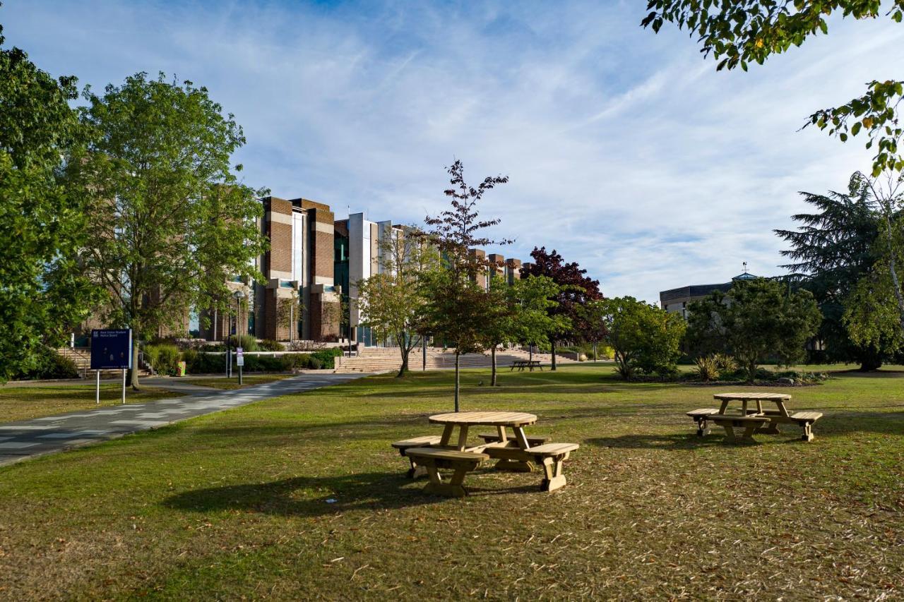 Hotel Turing College Canterbury Exterior foto